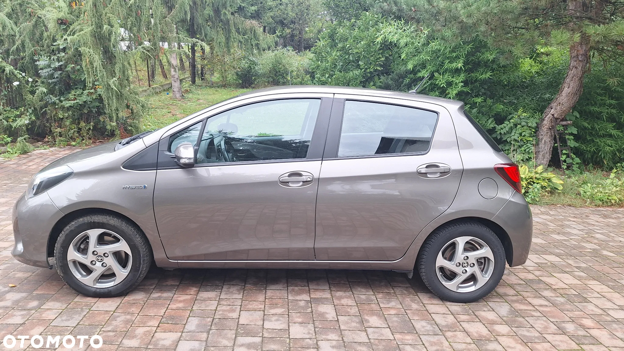 Toyota Yaris Hybrid 1.5 VVT-i Style - 4