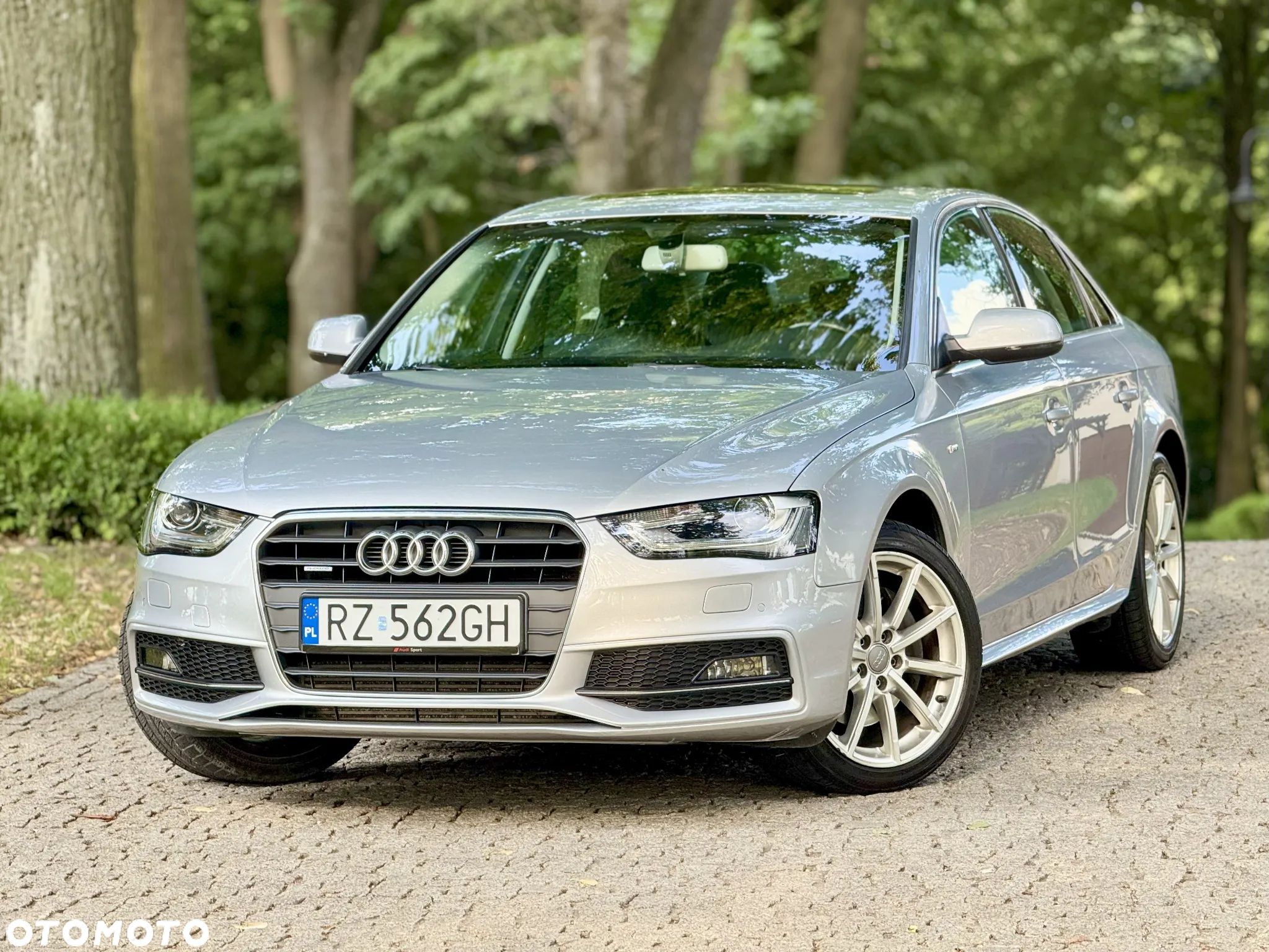 Audi A4 - 1
