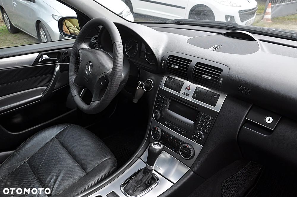 Mercedes-Benz Klasa C 180 Kompressor Automatik Avantgarde - 22