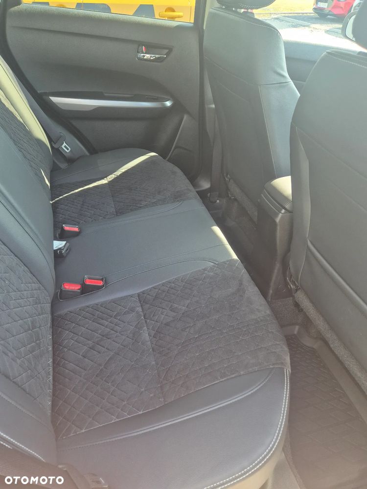 Suzuki Vitara 1.5 Strong Hybrid Elegance 2WD AGS - 11