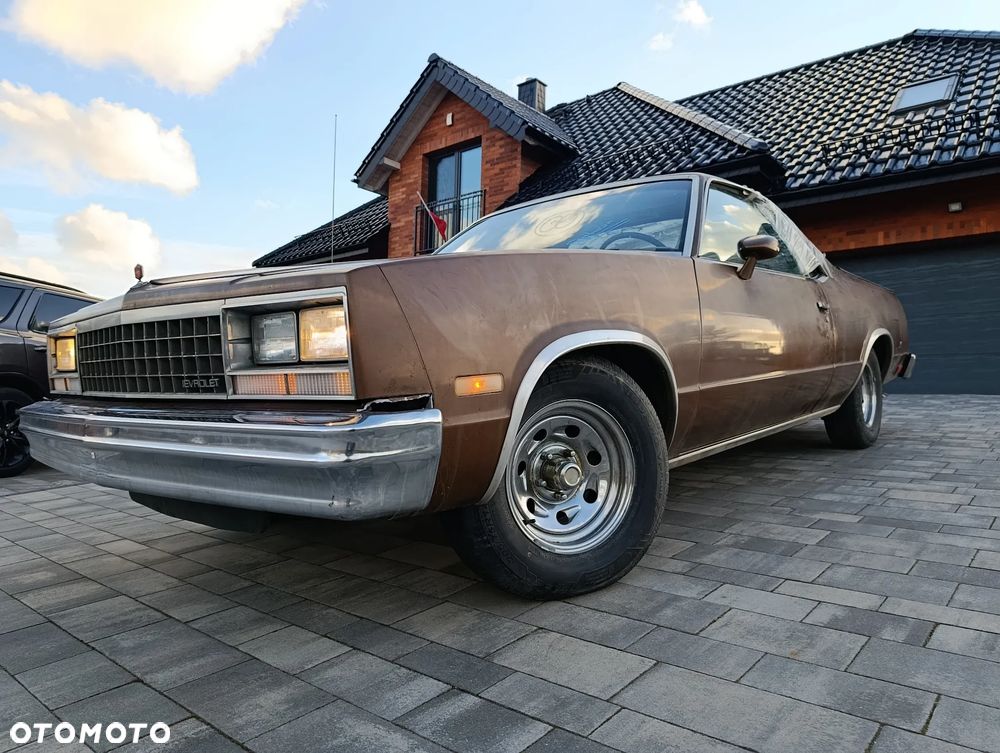 Chevrolet El Camino - 15