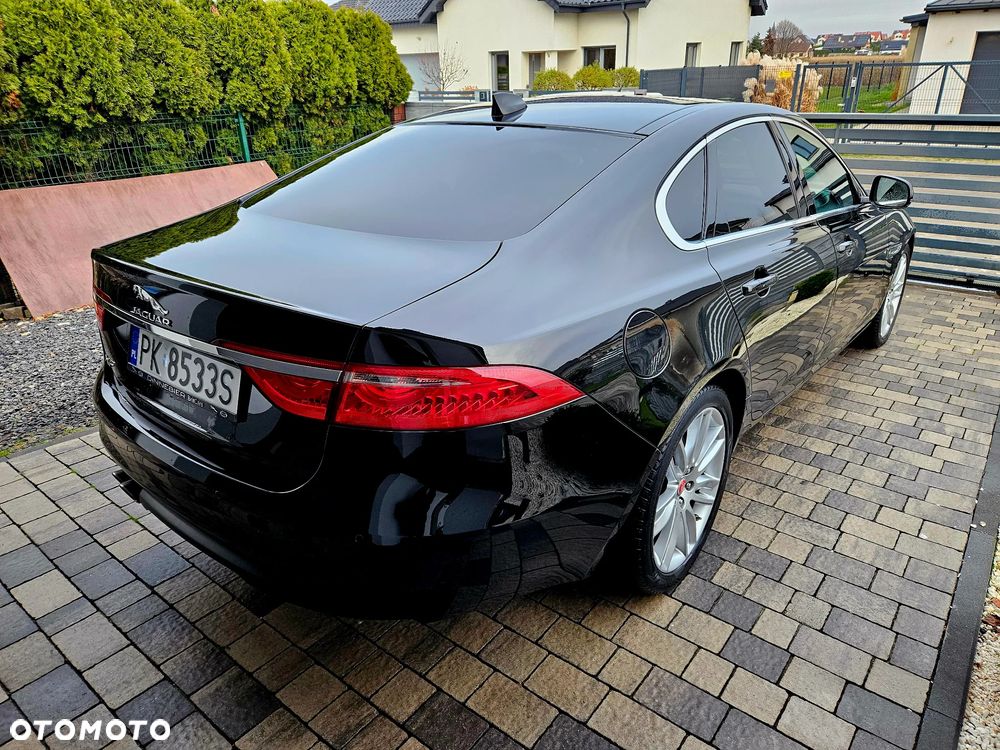 Jaguar XF 20d AWD Prestige - 4