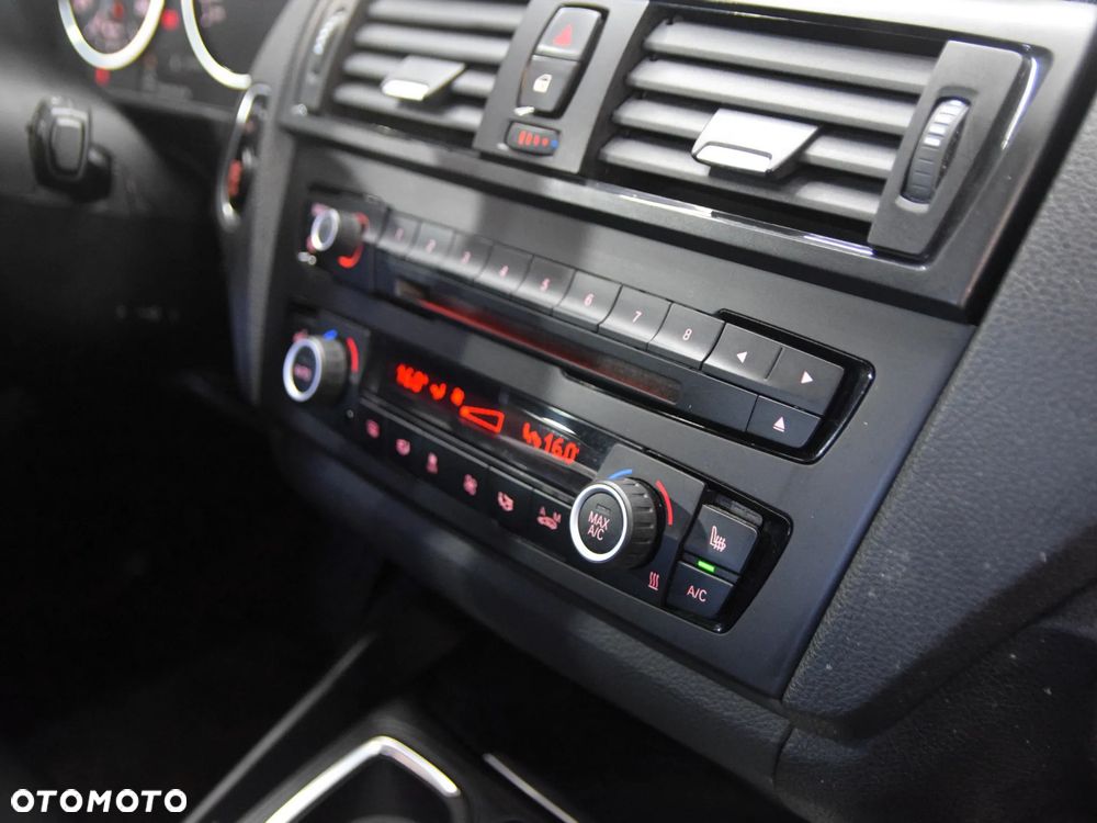 BMW Seria 1 116d EfficientDynamics Edition Urban Line - 24