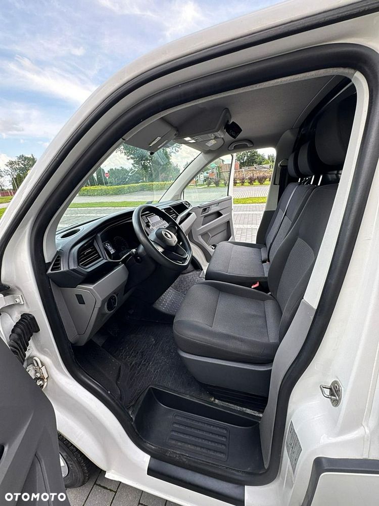 Volkswagen Transporter - 9