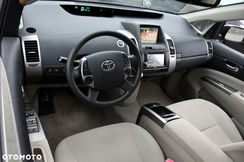 Toyota Prius 1.5 VVT-i Prestige - 21