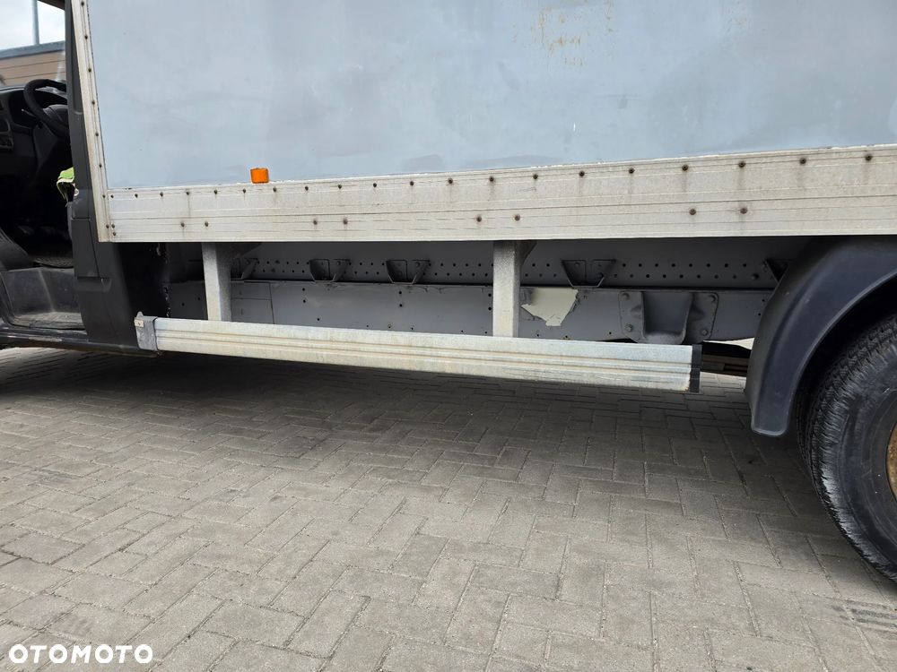 Ford Transit - 12