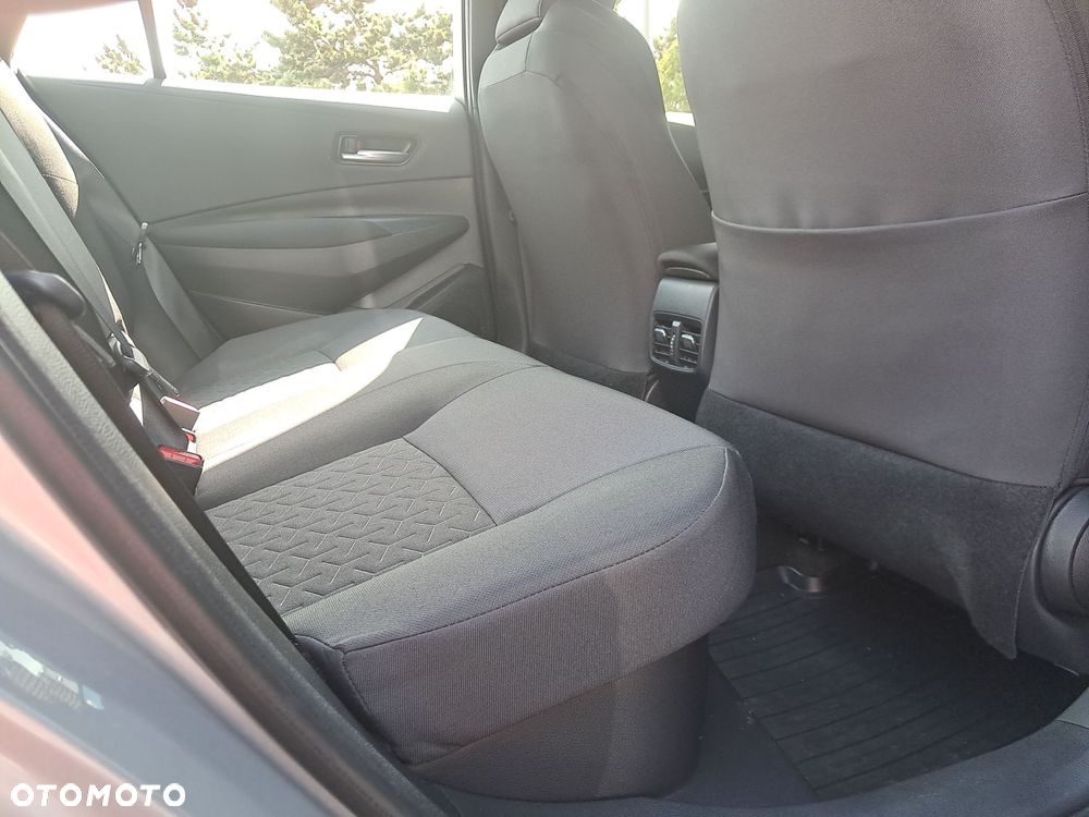 Toyota Corolla 2.0 Hybrid Comfort - 27