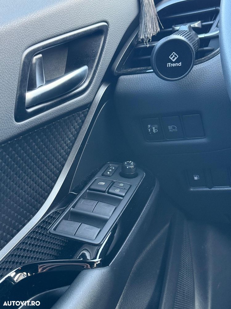 Toyota C-HR 1.8 HSD 122 CP 4x2 CVT Cult - 8