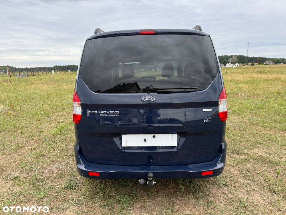 Ford Tourneo Courier 1.0 EcoBoost S&S Ambiente - 14