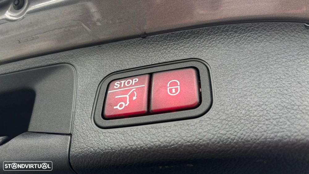 Mercedes-Benz GLA 250 e 8G-DCT AMG Line - 25