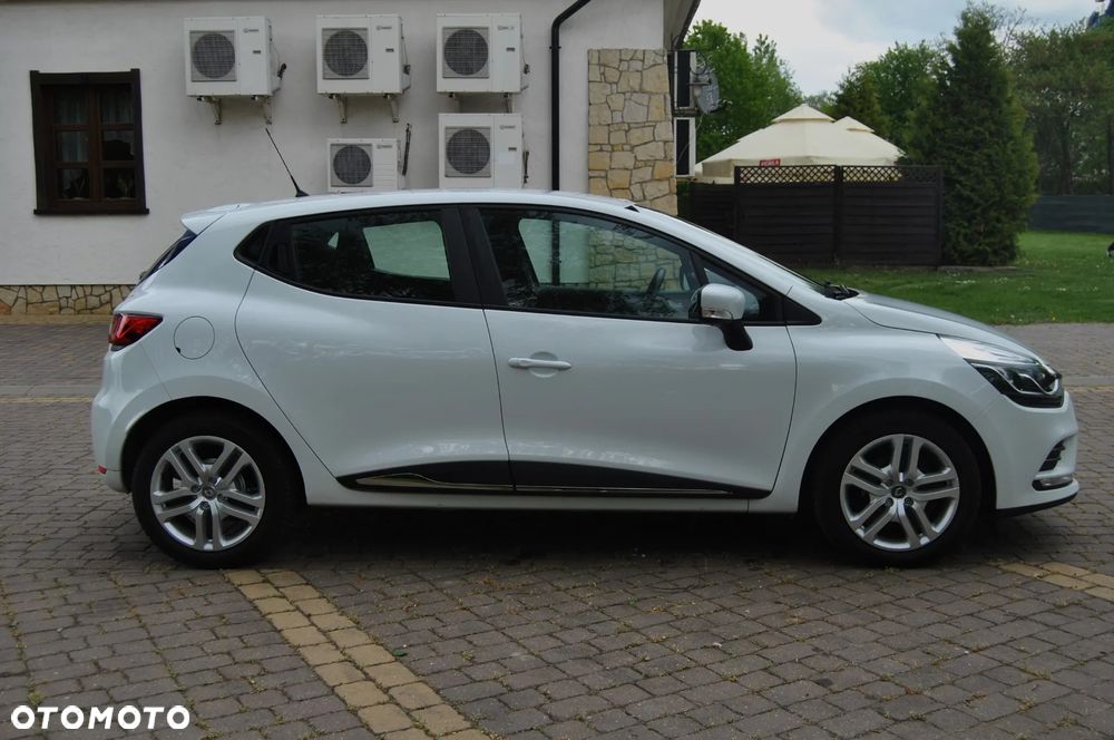 Renault Clio - 16