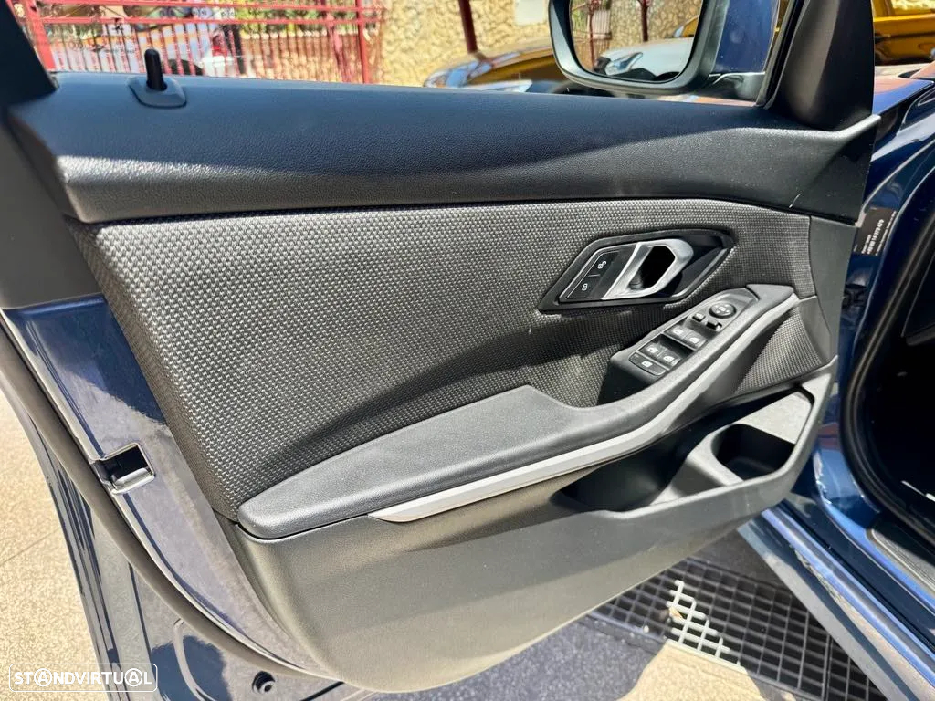 BMW 320 d Auto - 7