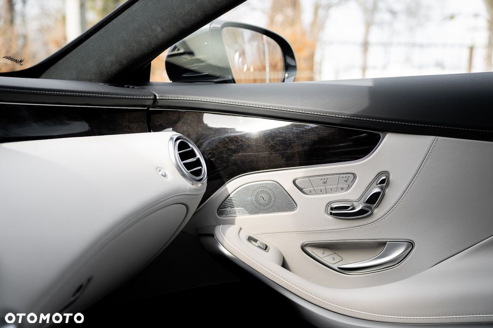 Mercedes-Benz Klasa S 560 4-Matic 9G-TRONIC - 28
