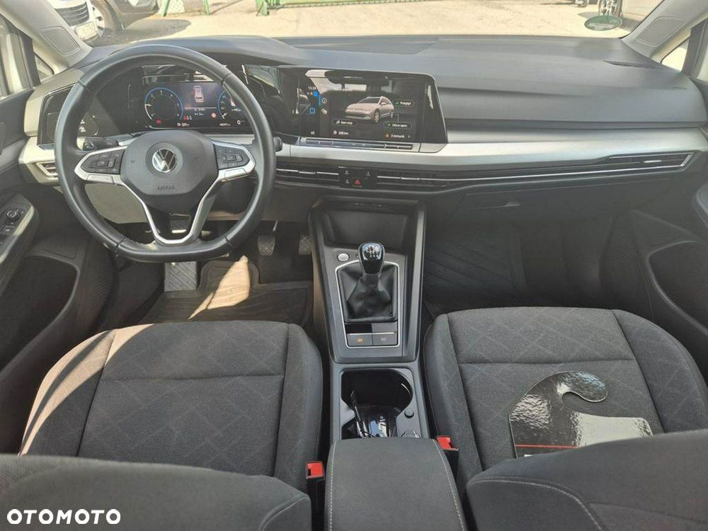 Volkswagen Golf - 35