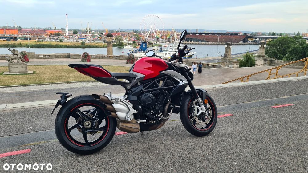 MV AGUSTA Brutale - 1