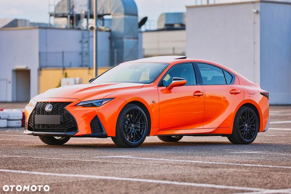 Lexus IS - 4