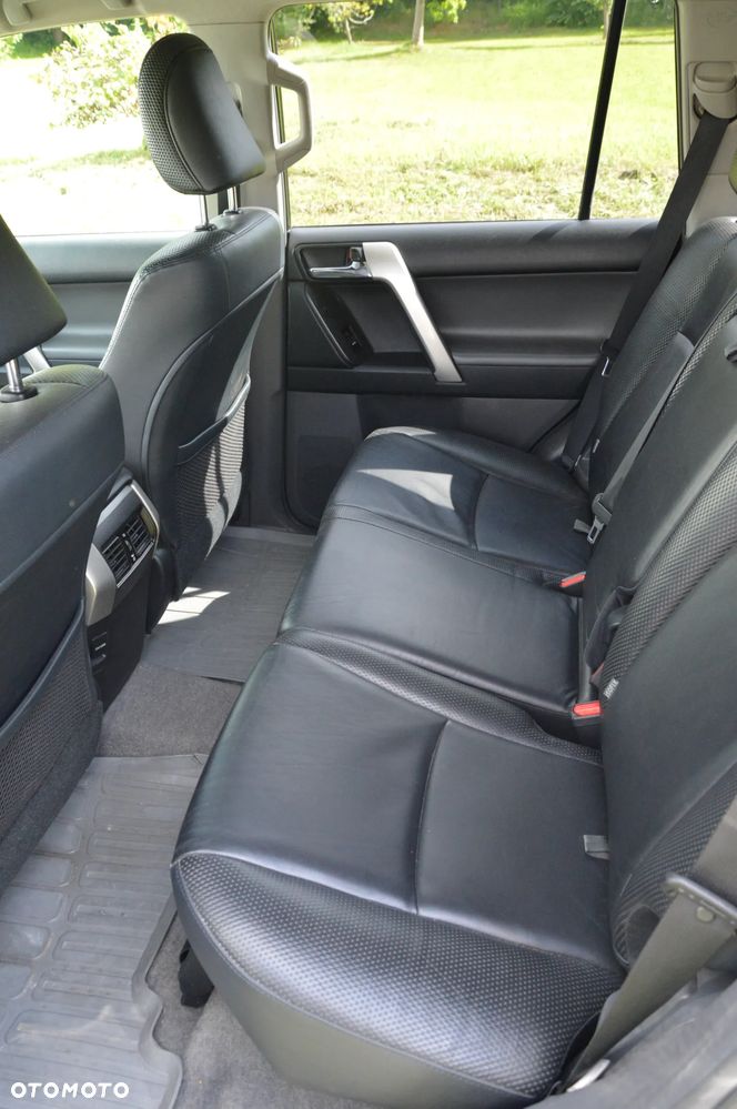 Toyota Land Cruiser LC 3.0 D-4D Prestige - 12