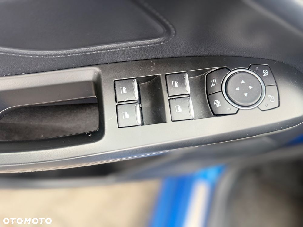 Ford Focus 1.5 EcoBlue Start-Stopp-System ST-LINE - 20