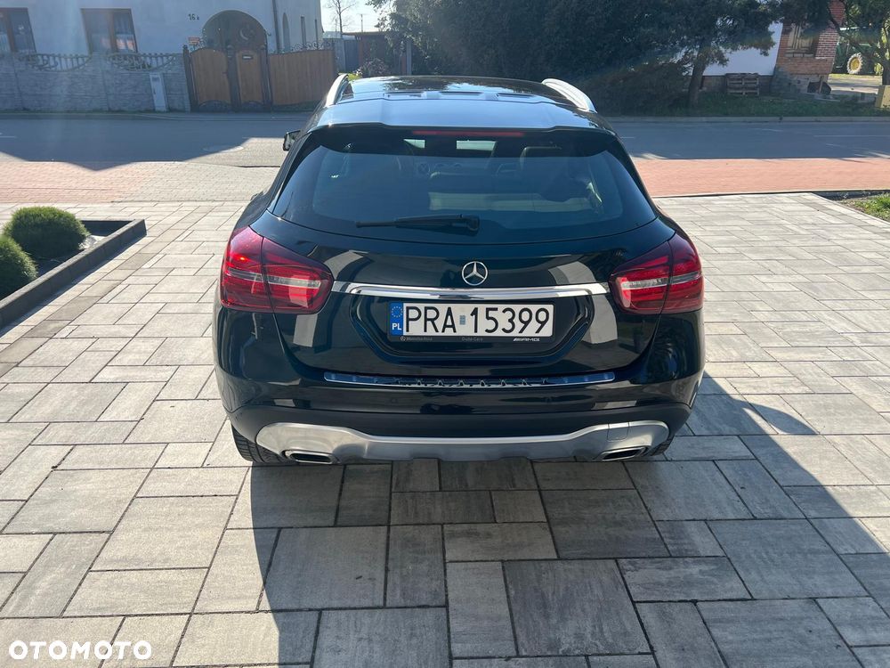 Mercedes-Benz GLA 180 d 7G-DCT Peak Edition - 7