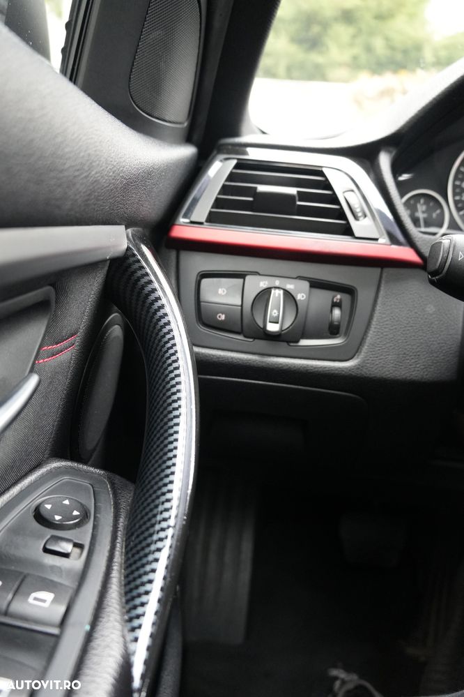 BMW Seria 3 320d Aut. Sport Line - 11