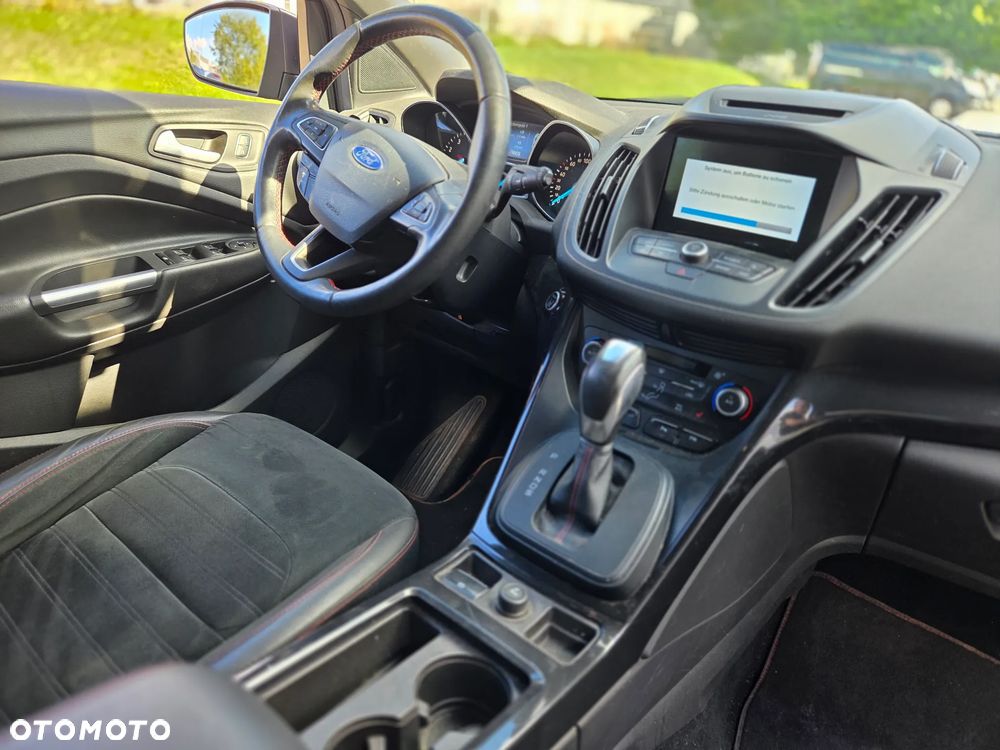 Ford Kuga 1.5 EcoBoost 4x4 ST-Line - 17