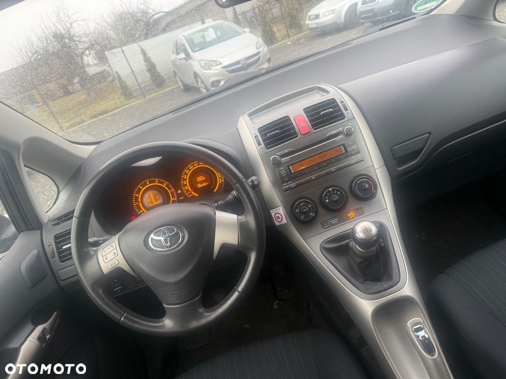 Toyota Auris 1.4 VVT-i Sol - 22