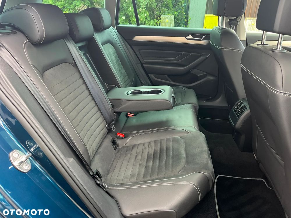 Volkswagen Passat 2.0 TDI Elegance DSG - 30