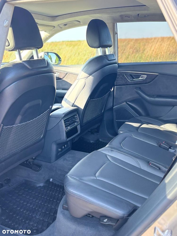 Audi Q8 55 TFSI mHEV Quattro Tiptronic - 19