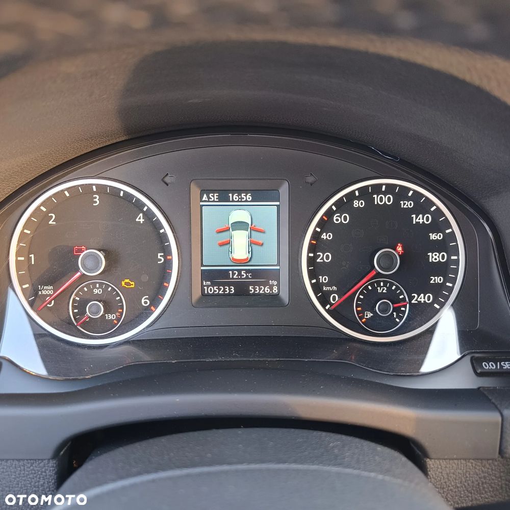 Volkswagen Tiguan 2.0 TDI BlueMot Trend&Fun - 25