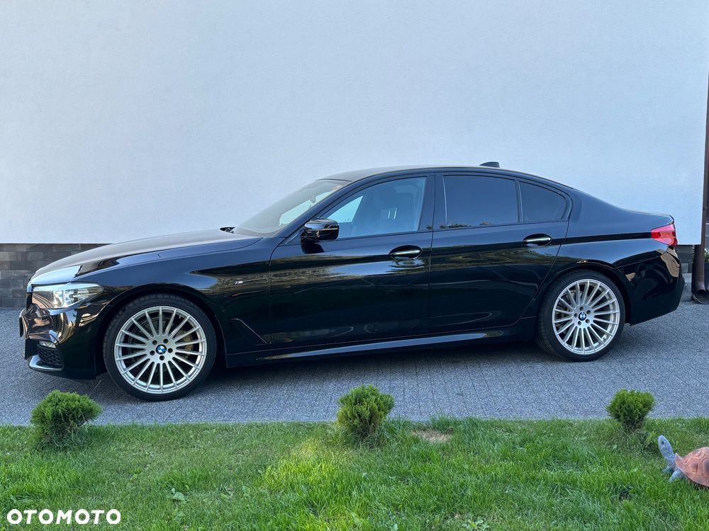 BMW Seria 5 520d M Sport - 36