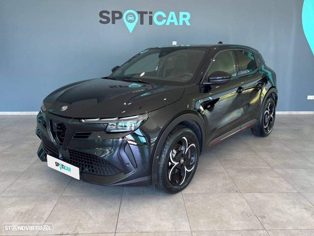 Alfa Romeo Junior 1.2 Speciale eDCT6 - 1