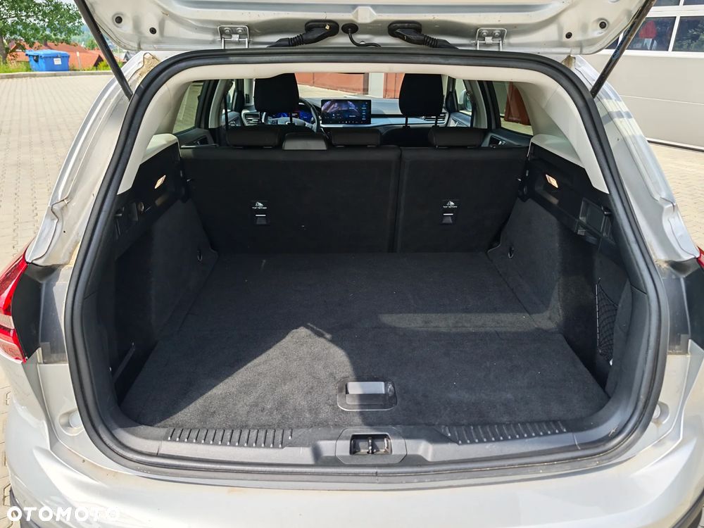 Ford Focus 1.0 EcoBoost Hybrid ACTIVE - 28