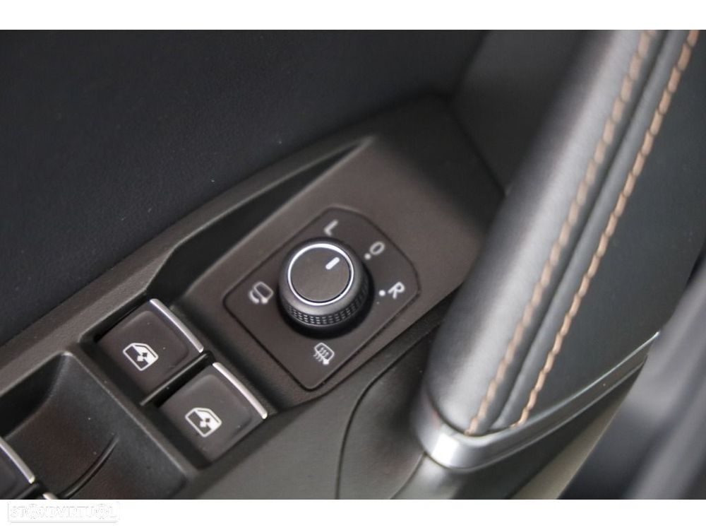 Cupra Formentor 1.4 e-Hybrid DSG VZ - 28