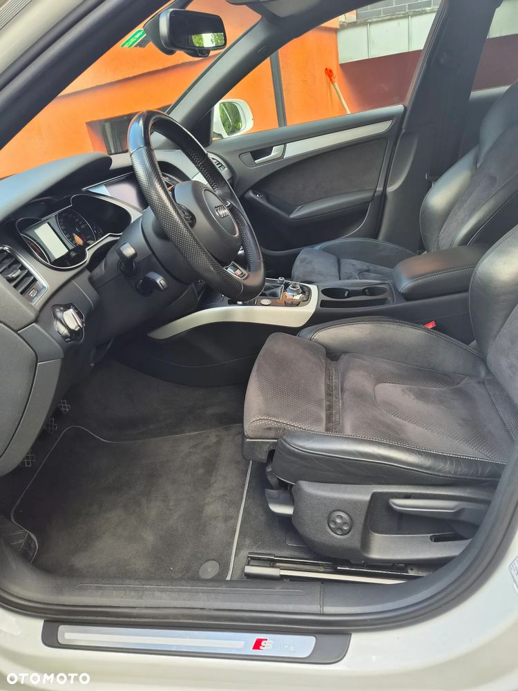 Audi A4 Avant 2.0 TFSI Quattro - 8