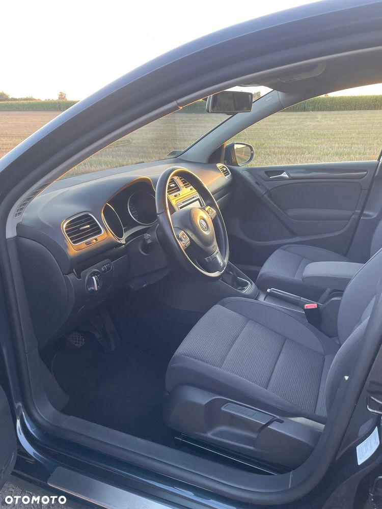 Volkswagen Golf 1.6 TDI Highline - 6
