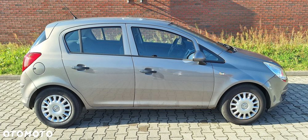 Opel Corsa - 2