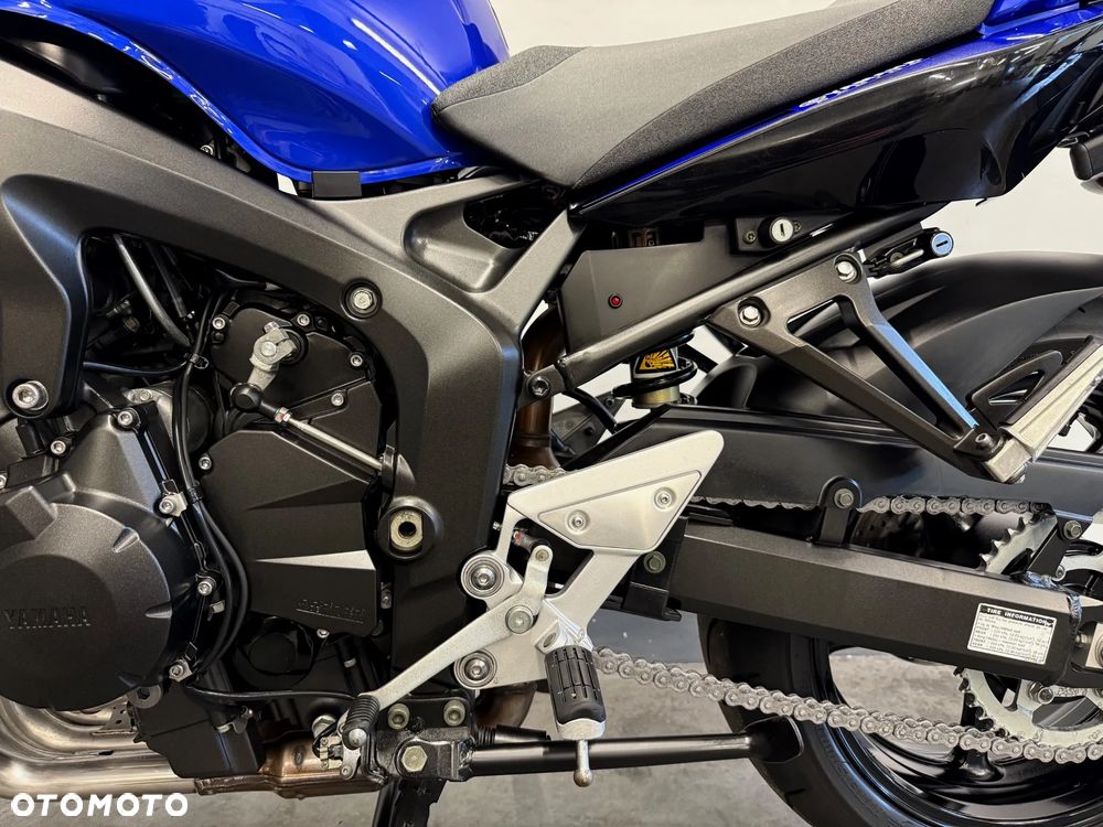 Yamaha FZ6 - 22