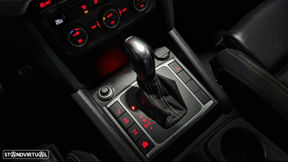 VW Amarok 3.0 TDI V6 4Motion - 15