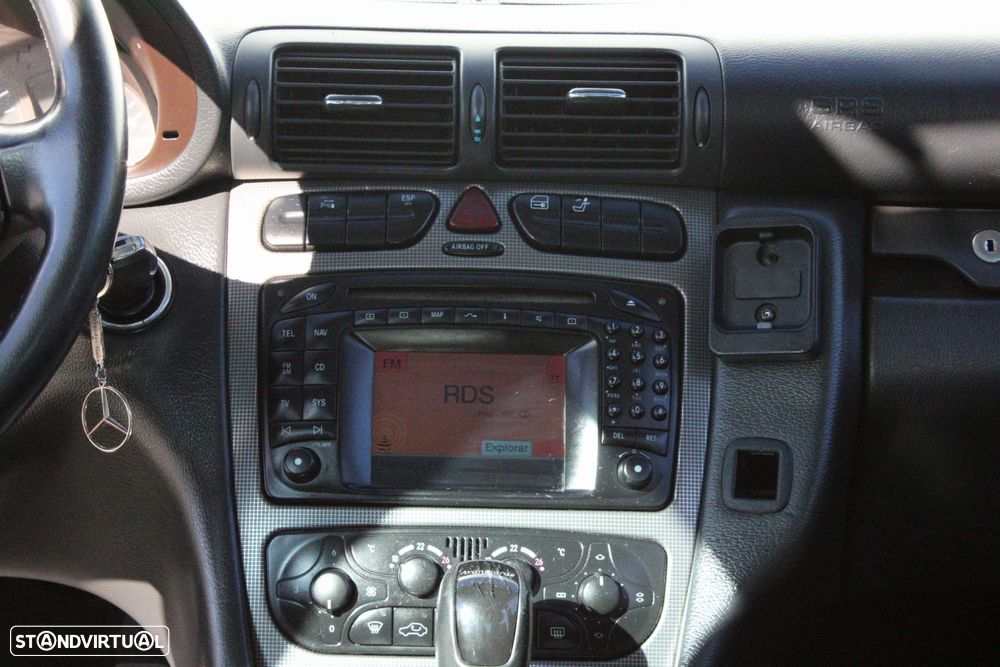 Mercedes-Benz C 240 Avantgarde 4-Matic - 9