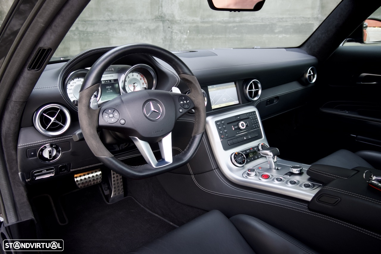 Mercedes-Benz SLS 63 AMG Standard - 23