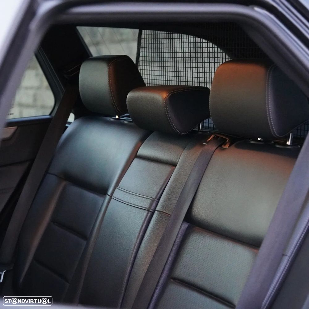 Mercedes-Benz E 300 Bluetec Hybrid Avantgarde - 14