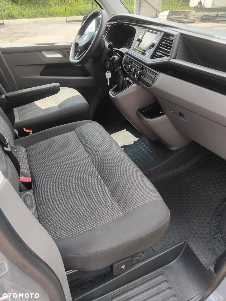 Volkswagen Transporter - 11