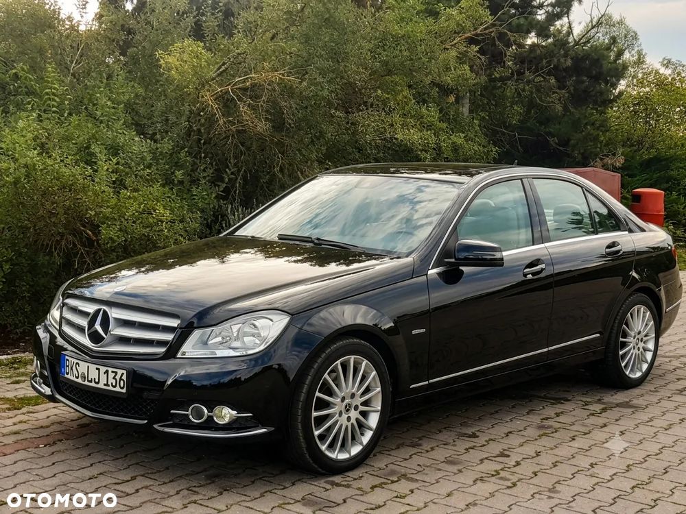 Mercedes-Benz Klasa C 180 CGI Automatik BlueEFFICIENCY - 3