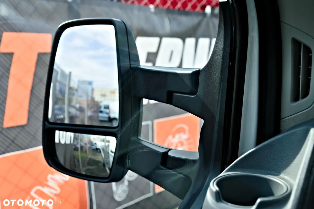 Ford Transit - 31