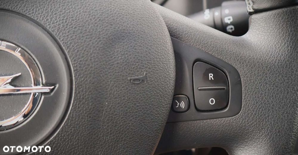 Opel Vivaro - 27