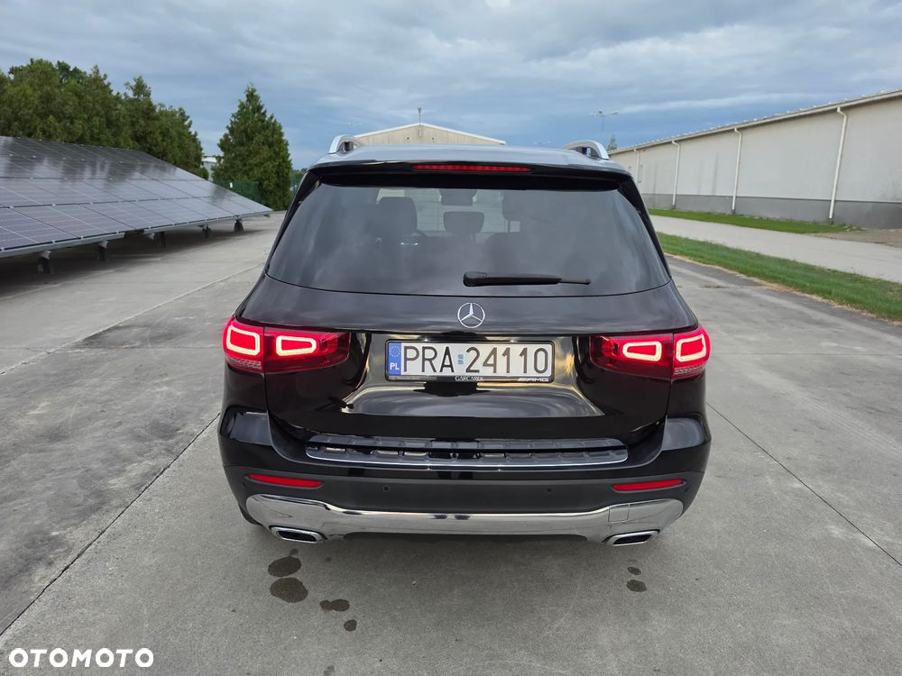 Mercedes-Benz GLB - 18