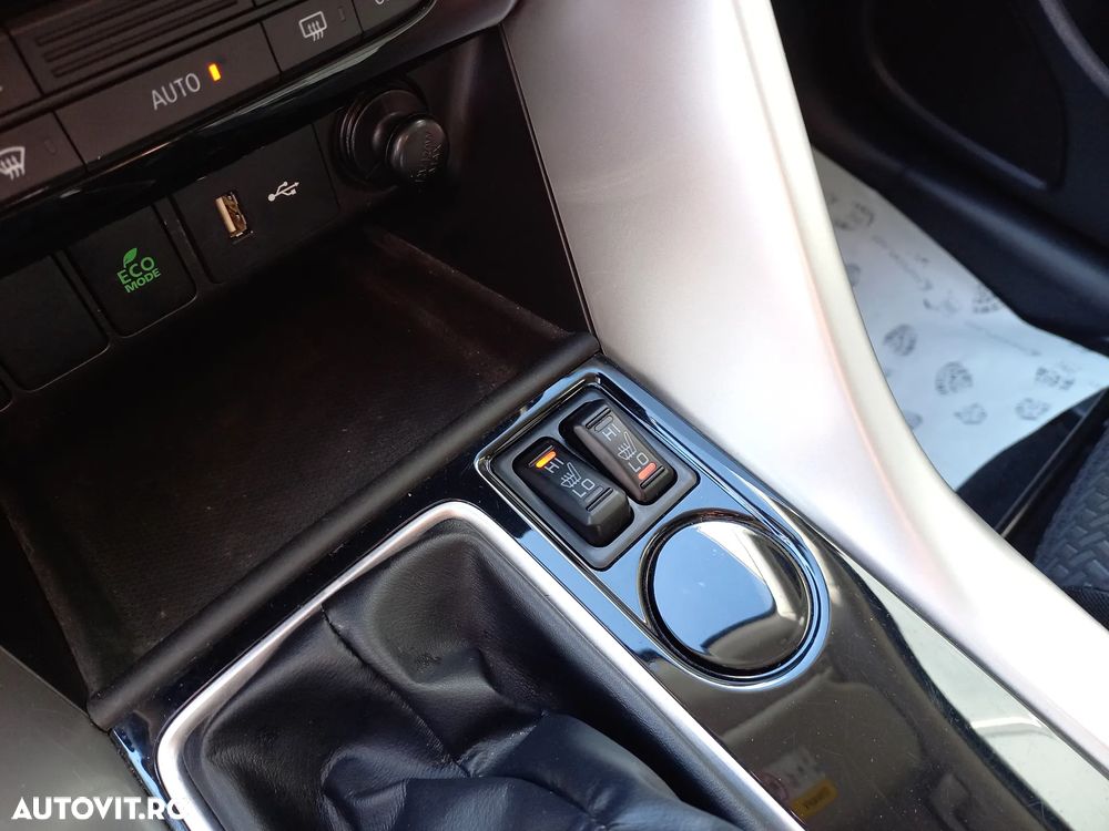 Mitsubishi Eclipse-Cross 1.5-litre 16-valve DOHC MIVEC Inform - 25