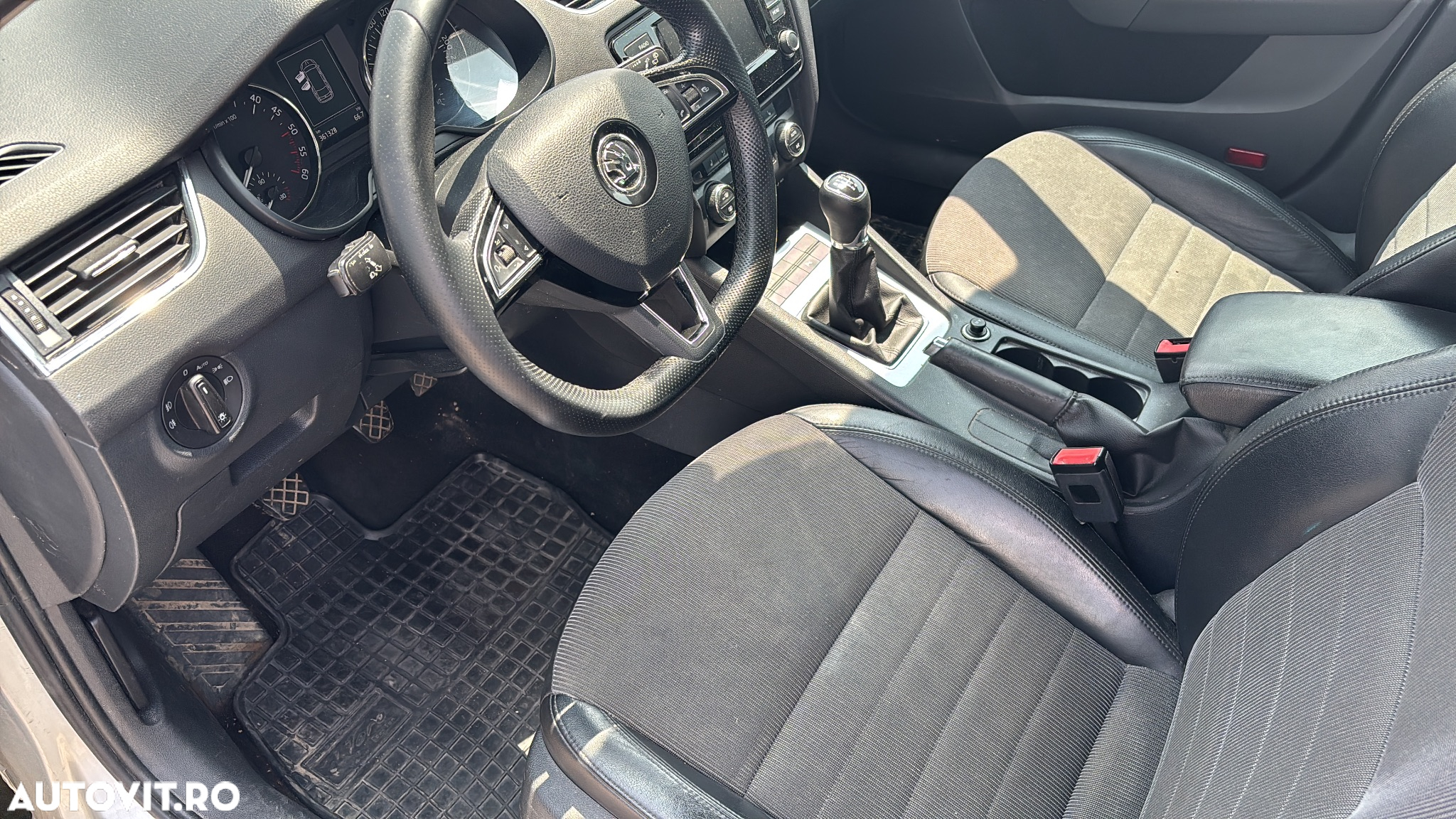 Skoda Octavia 1.6 TDI Ambition - 6