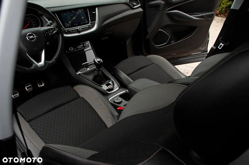 Opel Grandland X 1.5 D Start/Stop Business INNOVATION - 30