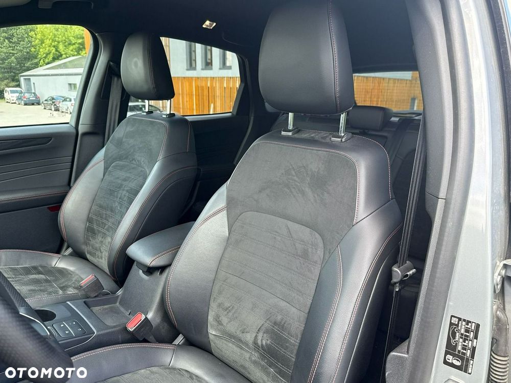 Ford Kuga 2.5 FHEV AWD ST-Line X eCVT - 27